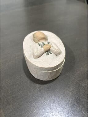 Willow Tree Remembrance Trinket Box. [COPY]